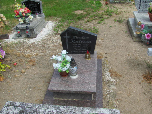 Grób Mirosław Kulesza