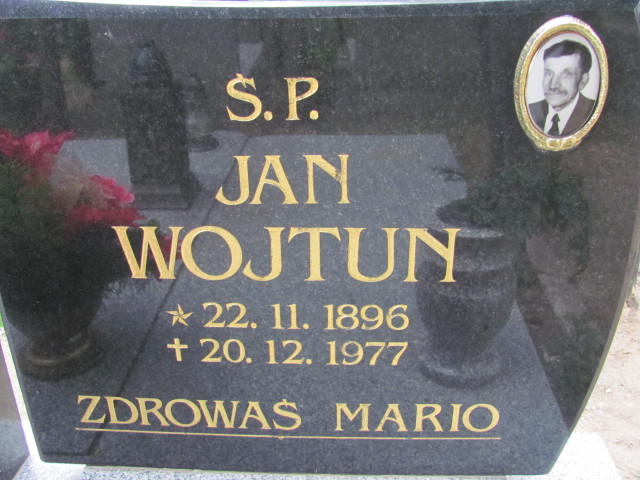 Grób Franciszek Wojtun