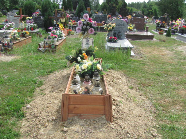 Grób Jerzy Feurstein