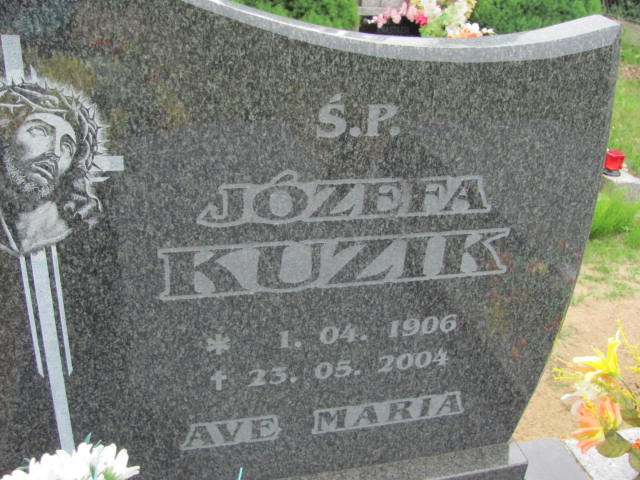 Grób Józefa Kuzik